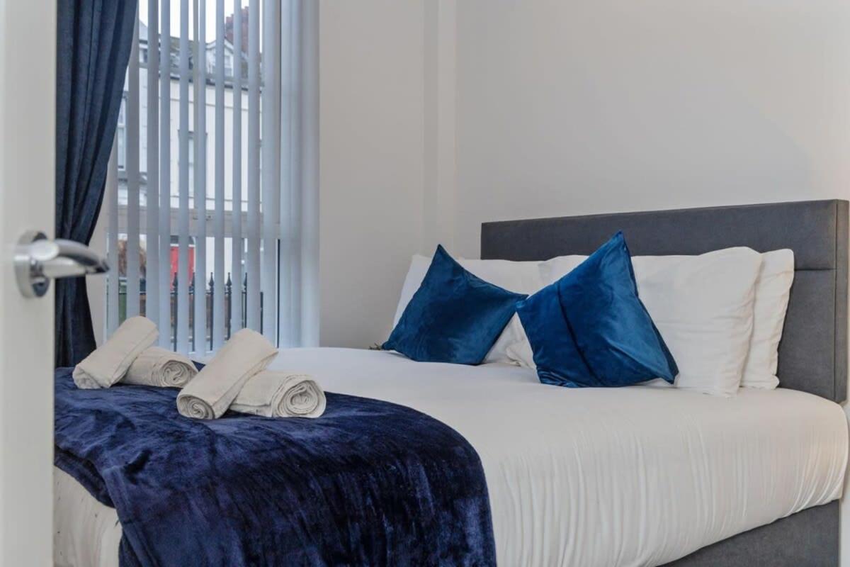 Contemporary 2 Bed Apartment -Belfast East Village Exterior photo
